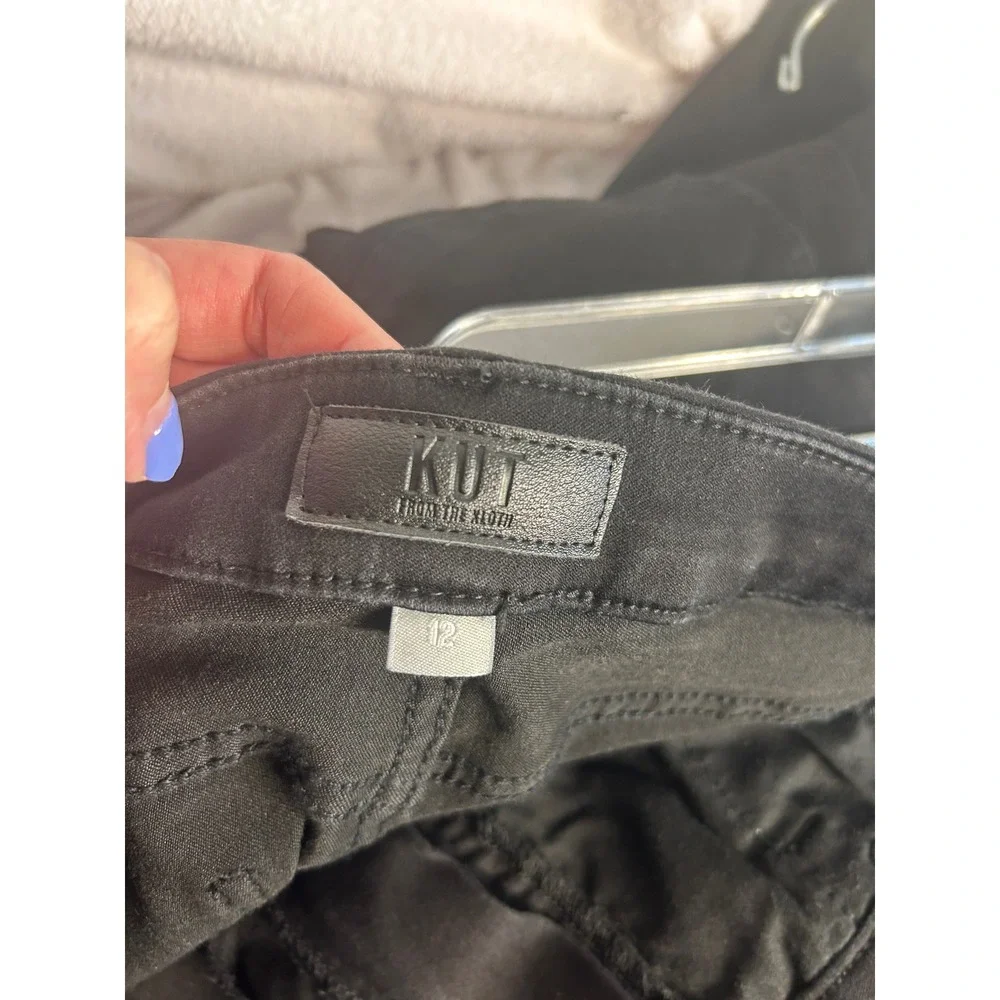 Kut from the Kloth Meg Fab Ab Wide Leg High Rise Black Jeans Raw Hem Size 12 - Picture 8 of 10